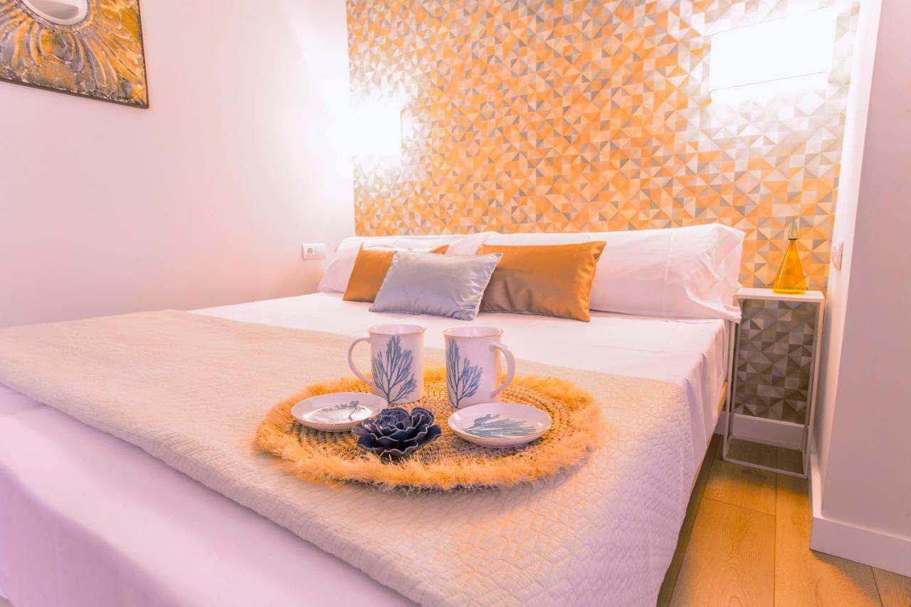 Apartamento Malaga Beach ภายนอก รูปภาพ