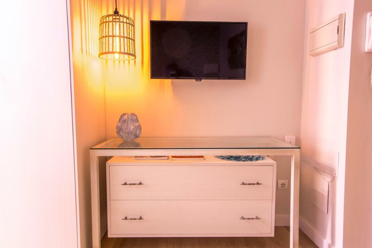 Apartamento Malaga Beach ภายนอก รูปภาพ