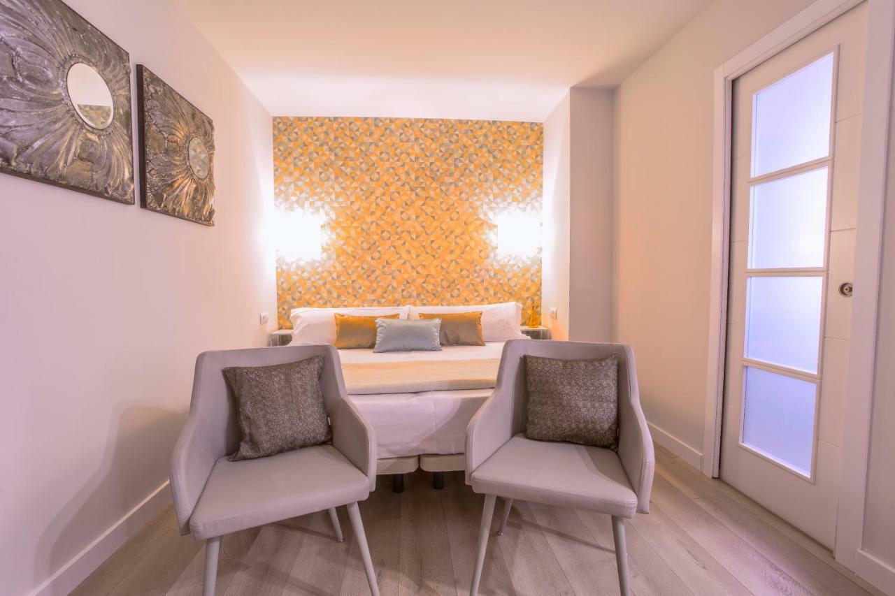 Apartamento Malaga Beach ภายนอก รูปภาพ