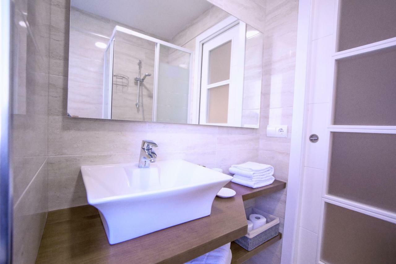 Apartamento Malaga Beach ภายนอก รูปภาพ