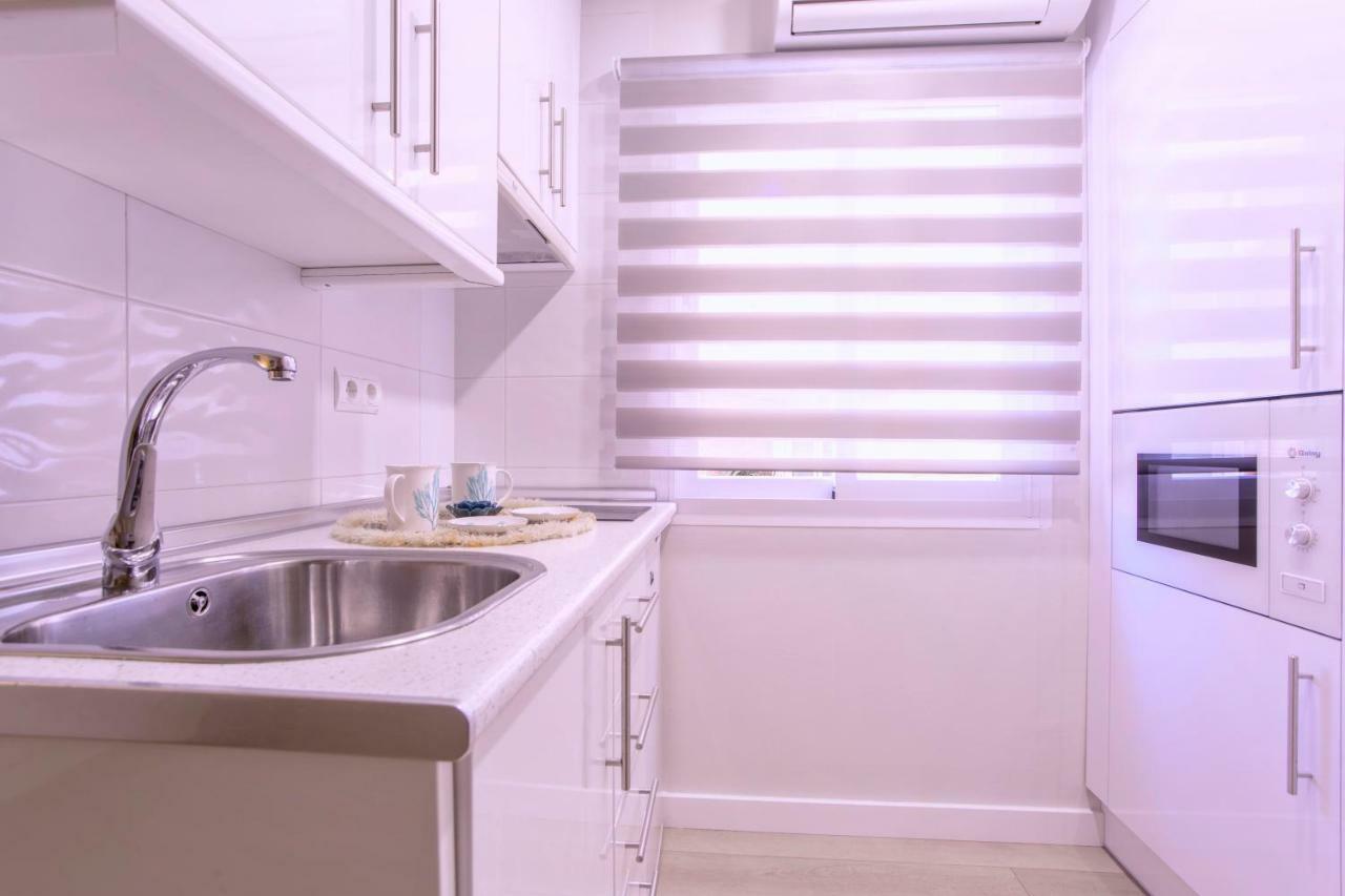 Apartamento Malaga Beach ภายนอก รูปภาพ