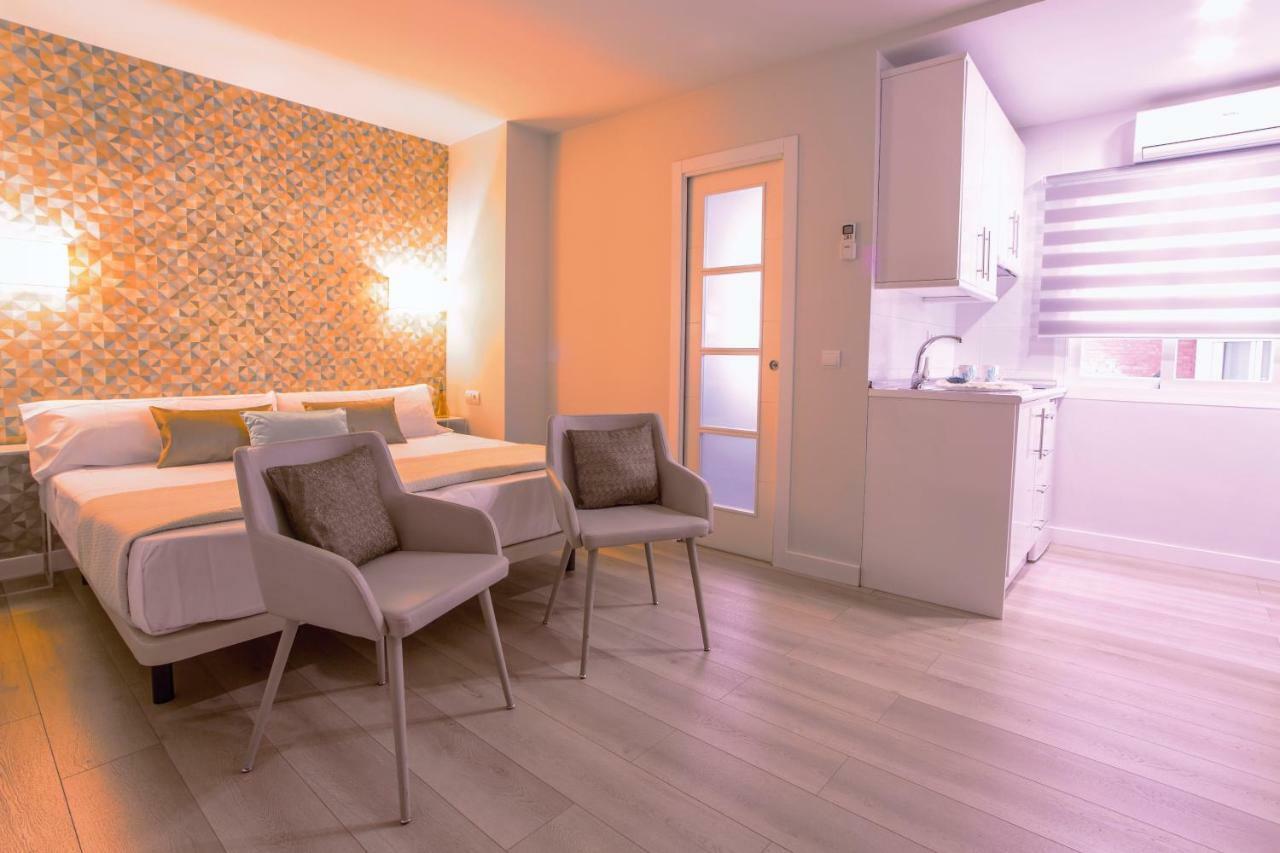 Apartamento Malaga Beach ภายนอก รูปภาพ