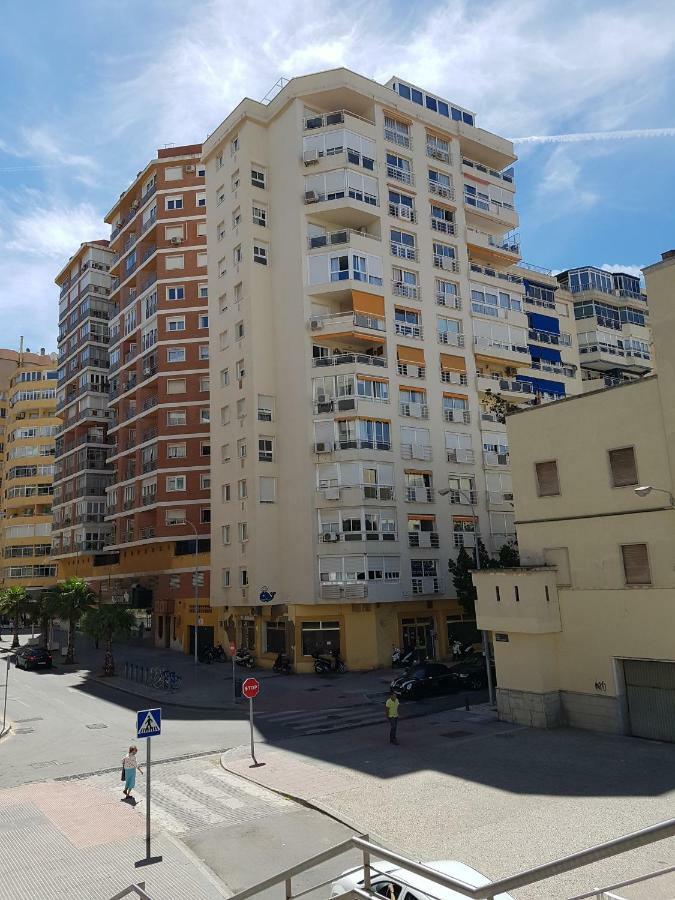 Apartamento Malaga Beach ภายนอก รูปภาพ